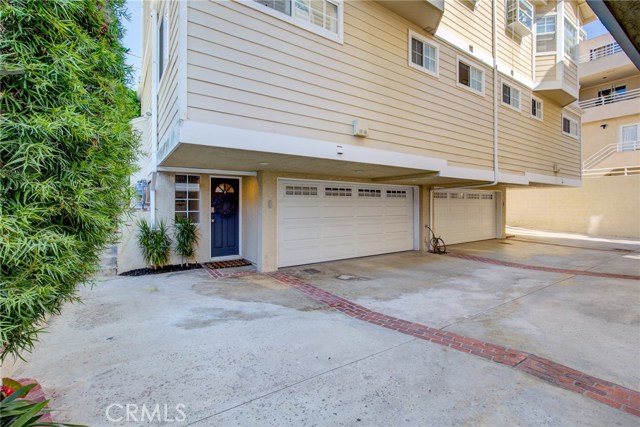 1109 Valley Drive, Hermosa Beach, California 90254, 2 Bedrooms Bedrooms, ,2 BathroomsBathrooms,Residential,Sold,Valley,SB19219365