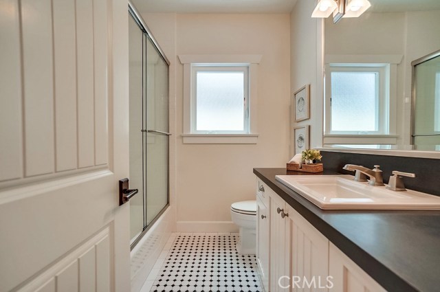 105 S Prospect Avenue, Redondo Beach, California 90277, 4 Bedrooms Bedrooms, ,2 BathroomsBathrooms,Residential,Sold,S Prospect,SB18121161