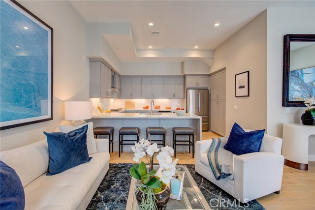 1920 Pacific Coast Highway, Redondo Beach, California 90277, 3 Bedrooms Bedrooms, ,2 BathroomsBathrooms,Residential,Sold,Pacific Coast Highway,OC20103865