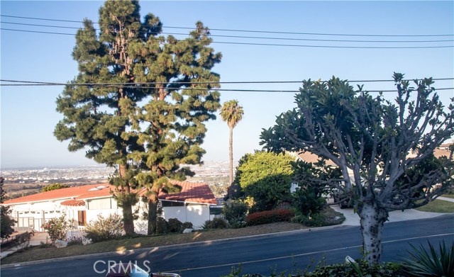 2537 Colt Road, Rancho Palos Verdes, California 90275, 4 Bedrooms Bedrooms, ,3 BathroomsBathrooms,Residential,Sold,Colt,PV18111973