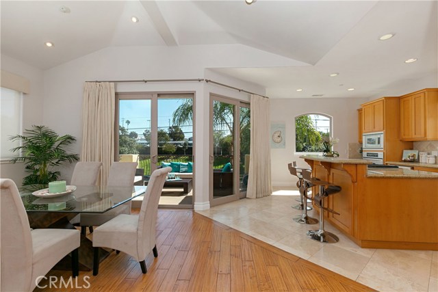 105 Lucia Avenue, Redondo Beach, California 90277, 3 Bedrooms Bedrooms, ,2 BathroomsBathrooms,Residential,Sold,Lucia,SB19076880