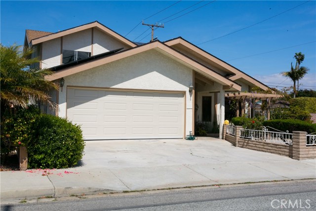 2231 Graham Ave, Redondo Beach, California 90278, 4 Bedrooms Bedrooms, ,3 BathroomsBathrooms,Residential,Sold,Graham Ave,OC17017084