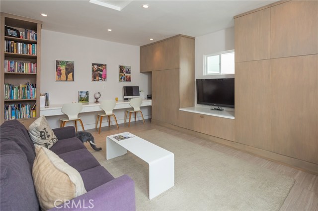 1504 Harkness Street, Manhattan Beach, California 90266, 3 Bedrooms Bedrooms, ,1 BathroomBathrooms,Residential,Sold,Harkness,SB17148374