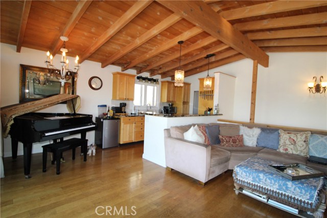 1623 RAYMOND AVENUE, Hermosa Beach, California 90254, 3 Bedrooms Bedrooms, ,2 BathroomsBathrooms,Residential,Sold,RAYMOND AVENUE,SB19254248