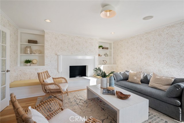 401 17th Street, Manhattan Beach, California 90266, 4 Bedrooms Bedrooms, ,4 BathroomsBathrooms,Residential,Sold,17th,SB20252357
