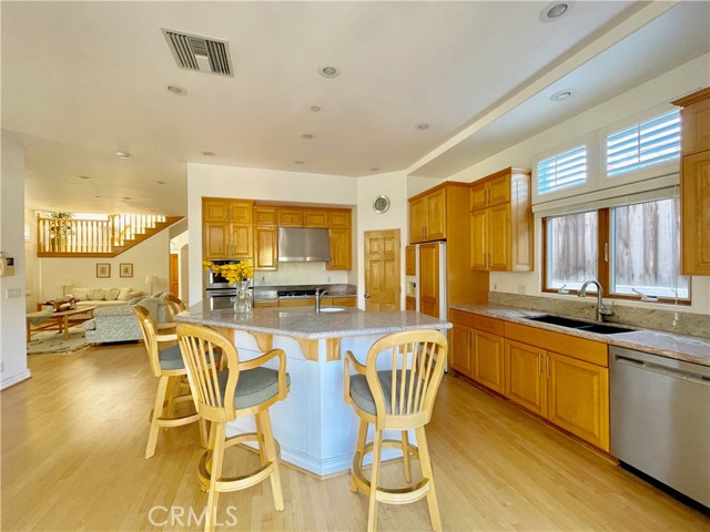 808 Juanita Avenue, Redondo Beach, California 90277, 5 Bedrooms Bedrooms, ,3 BathroomsBathrooms,Residential,Sold,Juanita,IN21096343
