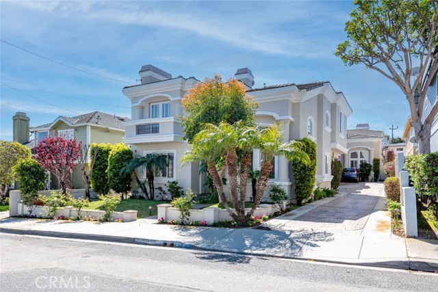 1802 Clark Lane, Redondo Beach, California 90278, 4 Bedrooms Bedrooms, ,2 BathroomsBathrooms,Residential,Sold,Clark Lane,SB21061656