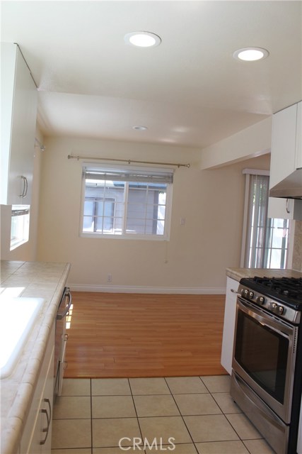2105 ERNEST Avenue, Redondo Beach, California 90278, 3 Bedrooms Bedrooms, ,2 BathroomsBathrooms,Residential,Sold,ERNEST,SB17113874