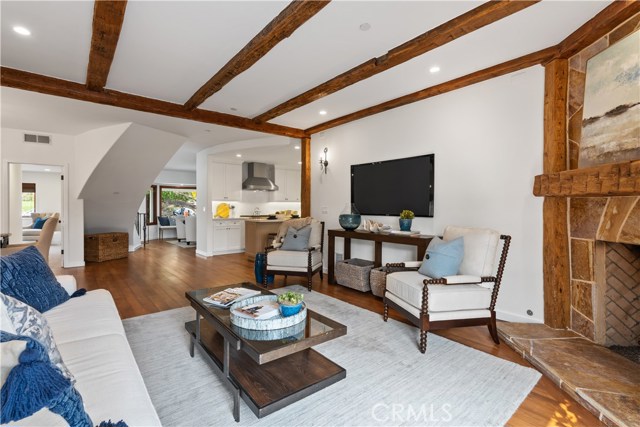 618 Avenue C, Redondo Beach, California 90277, 3 Bedrooms Bedrooms, ,2 BathroomsBathrooms,Residential,Sold,Avenue C,SB20188515