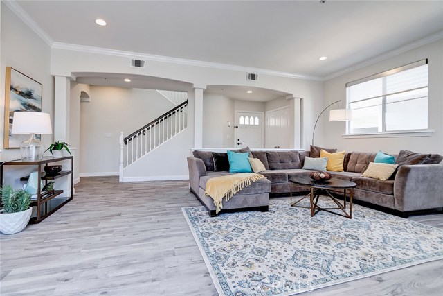1919 Speyer Lane, Redondo Beach, California 90278, 4 Bedrooms Bedrooms, ,2 BathroomsBathrooms,Residential,Sold,Speyer,SB20135266