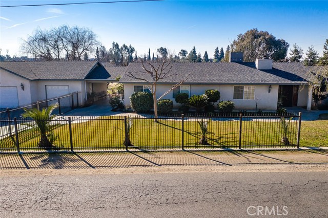 Detail Gallery Image 1 of 1 For 25112 Brook Dr, Madera,  CA 93638 - 3 Beds | 2 Baths