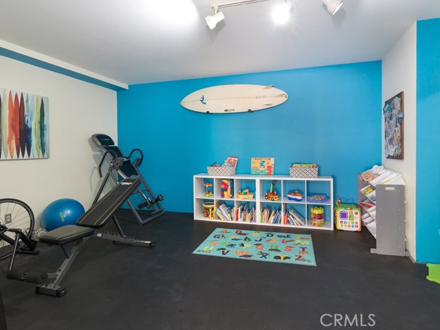 1923 Marshallfield Lane, Redondo Beach, California 90278, 3 Bedrooms Bedrooms, ,2 BathroomsBathrooms,Residential,Sold,Marshallfield,SB20084915