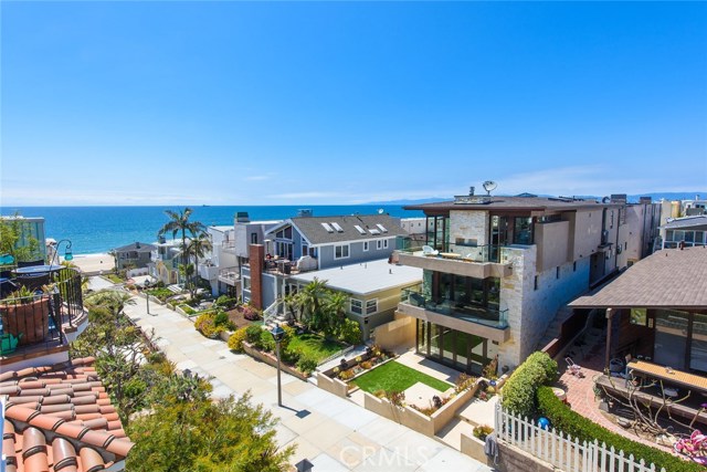 208 20th Street, Manhattan Beach, California 90266, 5 Bedrooms Bedrooms, ,6 BathroomsBathrooms,Residential,Sold,20th,SB18086588