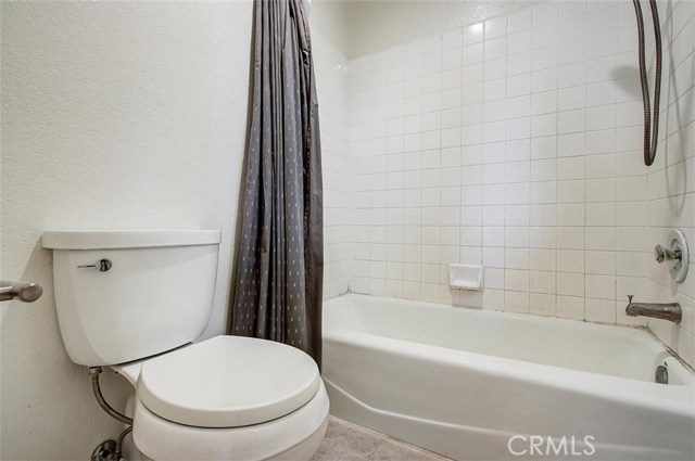 3 Bed Home for Sale in Hawthorne, California