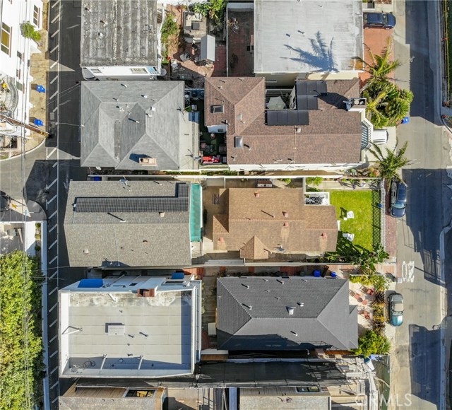 2813 Vista Drive, Manhattan Beach, California 90266, 4 Bedrooms Bedrooms, ,3 BathroomsBathrooms,Residential,Sold,Vista,SB20119545