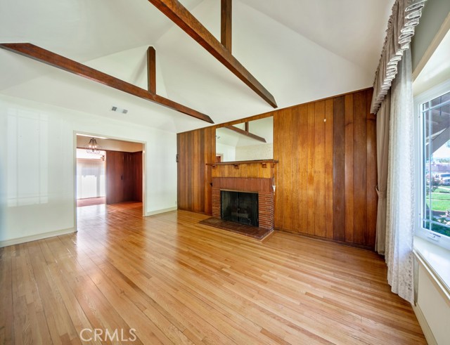 4 Bed Home for Sale in Burbank, California