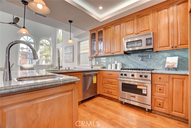 2nd Level . . . Kitchen with Viking Stainless Steel appliances