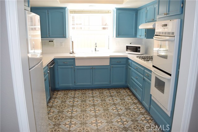 1919 Curtis Avenue, Redondo Beach, California 90278, 4 Bedrooms Bedrooms, ,2 BathroomsBathrooms,Residential,Sold,Curtis,SB18086373