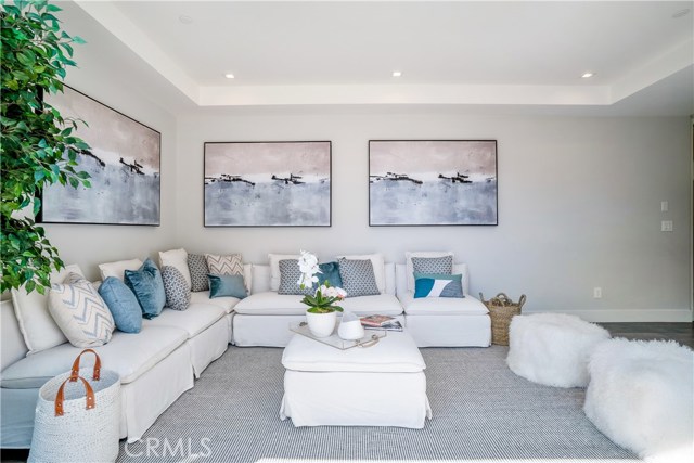 301 20th Street, Manhattan Beach, California 90266, 4 Bedrooms Bedrooms, ,5 BathroomsBathrooms,Residential,Sold,20th,SB19211056