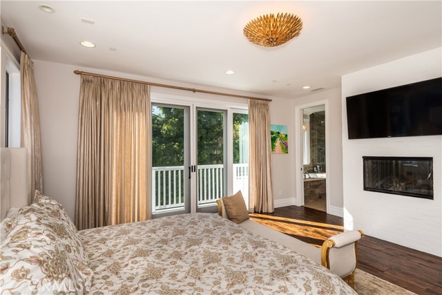 1905 Elm Avenue, Manhattan Beach, California 90266, 5 Bedrooms Bedrooms, ,5 BathroomsBathrooms,Residential,Sold,Elm,SB19169509