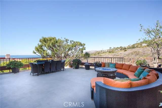 3200 La Rotonda Drive, Rancho Palos Verdes, California 90275, 2 Bedrooms Bedrooms, ,2 BathroomsBathrooms,Residential,Sold,La Rotonda,OC18043460