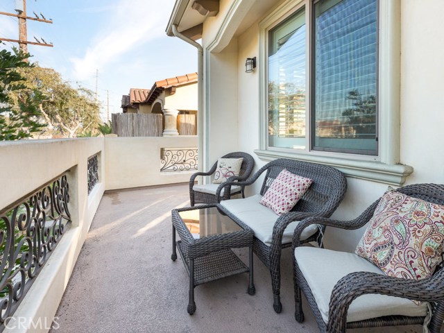 2416 Grant Avenue, Redondo Beach, California 90278, 3 Bedrooms Bedrooms, ,2 BathroomsBathrooms,Residential,Sold,Grant,SB20242982