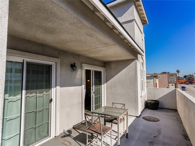 1907 Kingsdale Avenue, Redondo Beach, California 90278, 3 Bedrooms Bedrooms, ,3 BathroomsBathrooms,Residential,Sold,Kingsdale,SB17071188