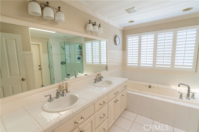 1408 Oak Avenue, Manhattan Beach, California 90266, 5 Bedrooms Bedrooms, ,3 BathroomsBathrooms,Residential,Sold,Oak,SB19227630