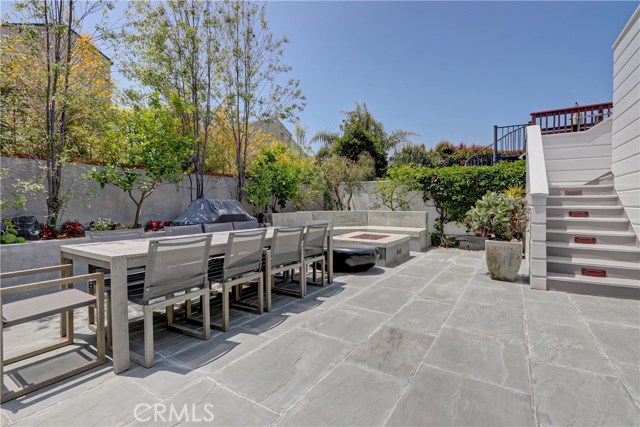 524 14th Street, Manhattan Beach, California 90266, 4 Bedrooms Bedrooms, ,3 BathroomsBathrooms,Residential,Sold,14th,SB19119459