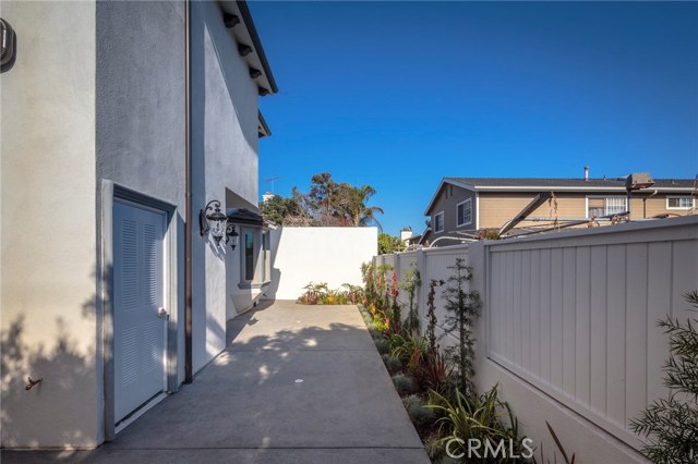 1802 Pullman Lane, Redondo Beach, California 90278, 4 Bedrooms Bedrooms, ,3 BathroomsBathrooms,Residential,Sold,Pullman,PV18085908