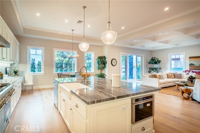 1457 18th Street, Manhattan Beach, California 90266, 5 Bedrooms Bedrooms, ,2 BathroomsBathrooms,Residential,Sold,18th,SB17091633