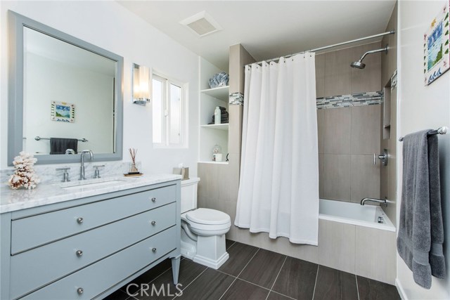 2026 Hillcrest Drive, Hermosa Beach, California 90254, 3 Bedrooms Bedrooms, ,2 BathroomsBathrooms,Residential,Sold,Hillcrest,SB19110998