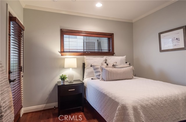 319 24th Street, Manhattan Beach, California 90266, 3 Bedrooms Bedrooms, ,3 BathroomsBathrooms,Residential,Sold,24th,SB21092556