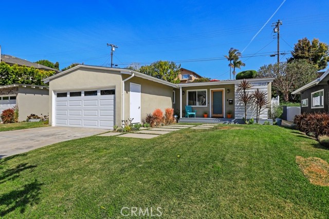 1345 Voorhees Avenue, Manhattan Beach, California 90266, 3 Bedrooms Bedrooms, ,2 BathroomsBathrooms,Residential,Sold,Voorhees,SB21074353