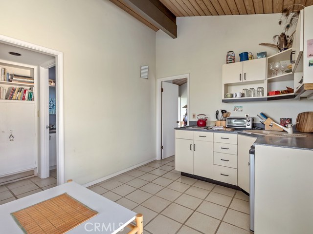 8 Eastfield Drive, Rolling Hills, California 90274, 5 Bedrooms Bedrooms, ,2 BathroomsBathrooms,Residential,Sold,Eastfield,SB17221489