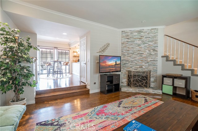 412 Avenue G, Redondo Beach, California 90277, 3 Bedrooms Bedrooms, ,2 BathroomsBathrooms,Residential,Sold,Avenue G,SB20109208