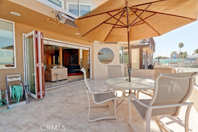 12 The Strand, Hermosa Beach, California 90254, 4 Bedrooms Bedrooms, ,2 BathroomsBathrooms,Residential,Sold,The Strand,SB18140848