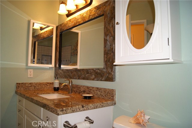 660 The Village, Redondo Beach, California 90277, 1 Bedroom Bedrooms, ,1 BathroomBathrooms,Residential,Sold,The Village,SB17140447