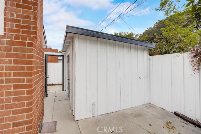 3 Bed Home for Sale in Hawthorne, California
