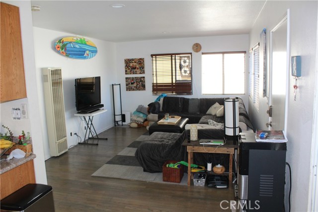 702 5th Street, Hermosa Beach, California 90254, 3 Bedrooms Bedrooms, ,2 BathroomsBathrooms,Residential,Sold,5th,SB17056624