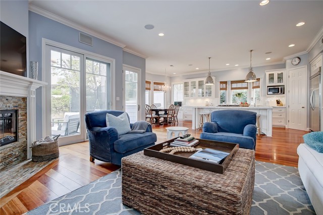 649 26th Street, Manhattan Beach, California 90266, 5 Bedrooms Bedrooms, ,4 BathroomsBathrooms,Residential,Sold,26th,SB21027371