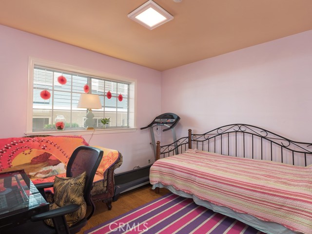 1835 Rockefeller Lane, Redondo Beach, California 90278, 3 Bedrooms Bedrooms, ,2 BathroomsBathrooms,Residential,Sold,Rockefeller,SB18189951