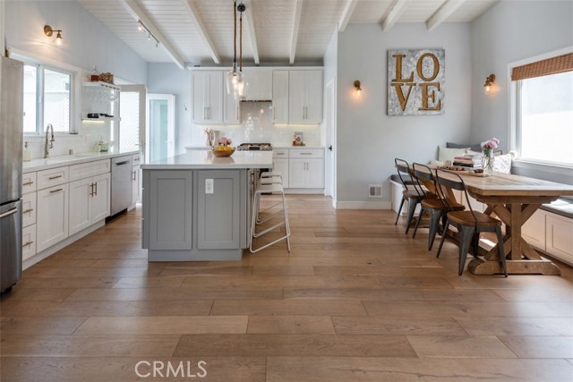 1723 Golden Avenue, Hermosa Beach, California 90254, 3 Bedrooms Bedrooms, ,2 BathroomsBathrooms,Residential,Sold,Golden,SB19163062
