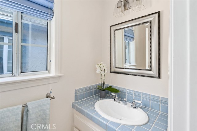 1711 Axenty Way, Redondo Beach, California 90278, 3 Bedrooms Bedrooms, ,3 BathroomsBathrooms,Residential,Sold,Axenty,SB20170047