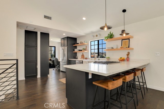 1924 Mathews Avenue, Redondo Beach, California 90278, 3 Bedrooms Bedrooms, ,2 BathroomsBathrooms,Residential,Sold,Mathews,SB21069935