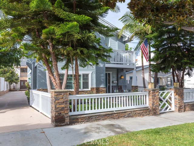 711 Irena Avenue, Redondo Beach, California 90277, 4 Bedrooms Bedrooms, ,2 BathroomsBathrooms,Residential,Sold,Irena,SB19226574