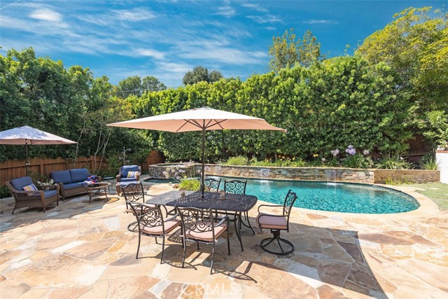 11 Dapplegray Lane, Rolling Hills Estates, California 90274, 3 Bedrooms Bedrooms, ,1 BathroomBathrooms,Residential,Sold,Dapplegray,PV21163306