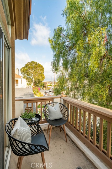 2225 Mathews Avenue, Redondo Beach, California 90278, 3 Bedrooms Bedrooms, ,2 BathroomsBathrooms,Residential,Sold,Mathews,PV21085023