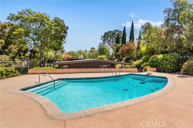 3 Thyme Place, Rancho Palos Verdes, California 90275, 4 Bedrooms Bedrooms, ,3 BathroomsBathrooms,Residential,Sold,Thyme,PV18179507