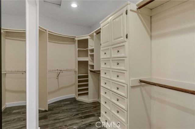 Plenty of space with built-in dresser drawers